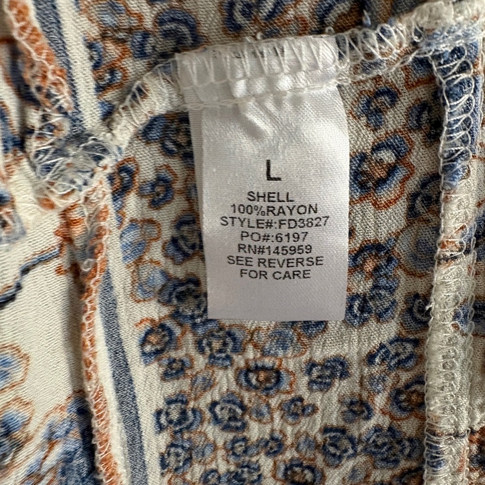 Carly Jean Floral Blue and White Women's Dress - Picture 4 of 5